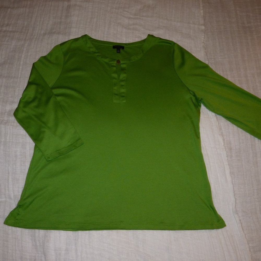 Apple Green Long Sleeve Top / Silver Clasp #1023